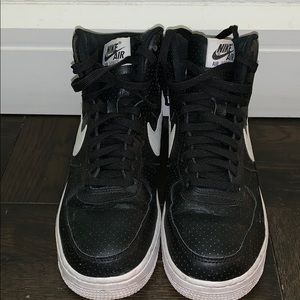 Black and White Air Force 1